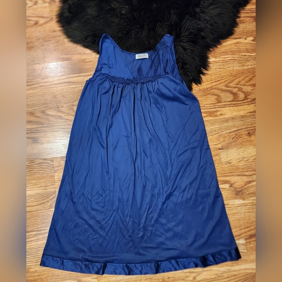 Vintage Vanity Fair Nightgown Nightie Slip. Dress Women's Size S - Picture 1 of 6